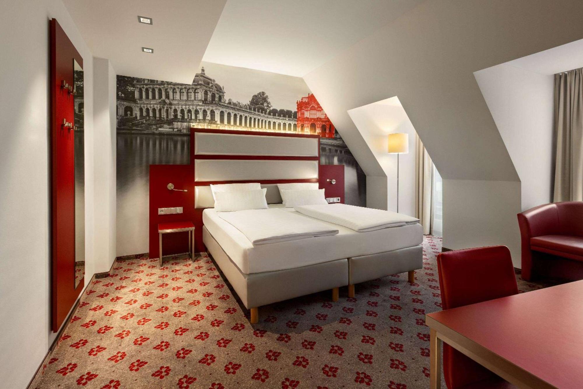 Chambre Double - Accessible aux Personnes à Mobilité Réduite