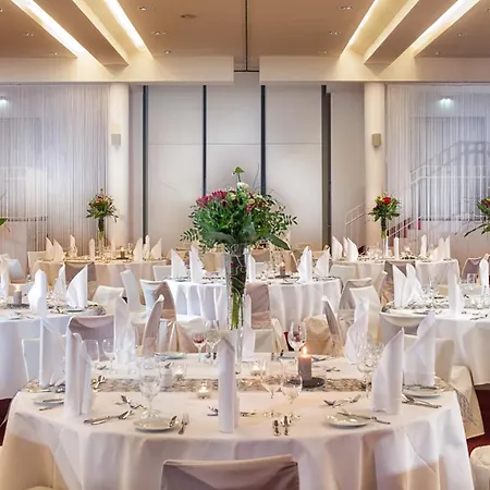 Radisson Blu Park Hotel & Conference Centre-3
